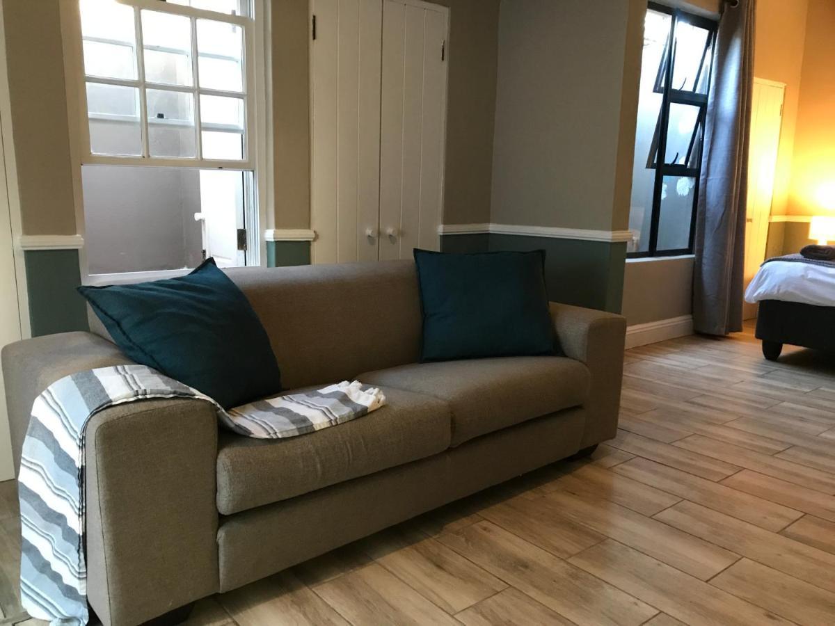 Aluve Guesthouse جوهانسبورغ المظهر الخارجي الصورة