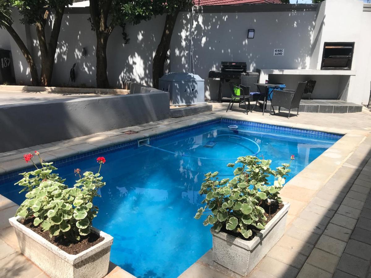 Aluve Guesthouse جوهانسبورغ المظهر الخارجي الصورة