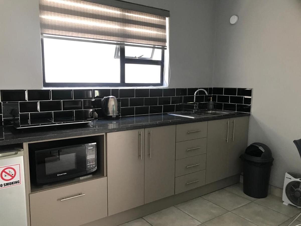 Aluve Guesthouse جوهانسبورغ المظهر الخارجي الصورة